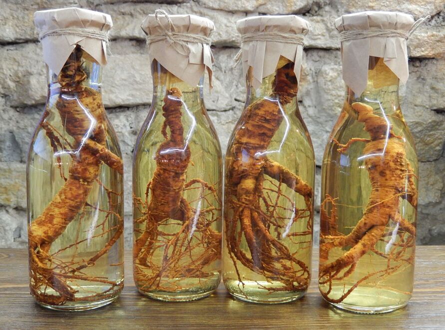 Promuove un aumento della testa del pene prendendo la tintura di ginseng